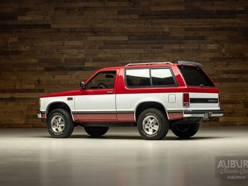 Used 1986 Chevrolet S10 Pickup 4WD image 3
