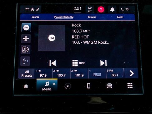 Used 2023 Jeep Grand Cherokee Altitude AWD/4WD image 22
