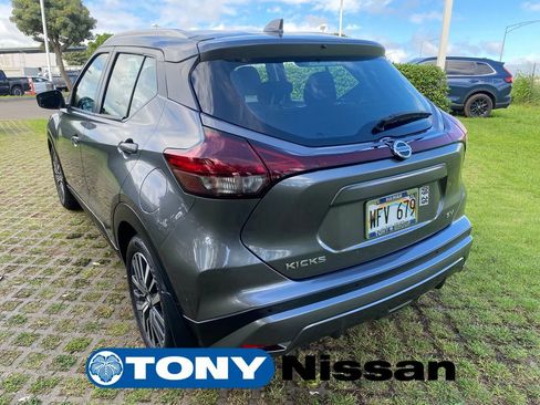 Used 2021 Nissan Kicks SV image 14
