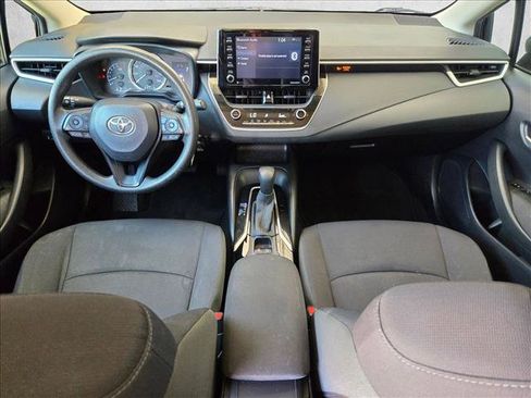 Used 2021 Toyota Corolla LE FWD image 18