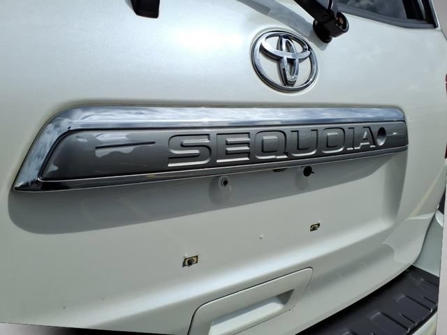 Used 2019 Toyota Sequoia Platinum AWD/4WD image 34