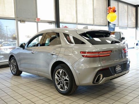 Used 2022 Genesis GV70 2.5T w/ Advanced Package image 5