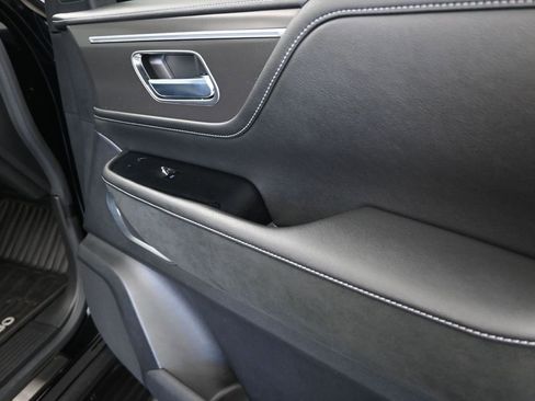 Used 2025 INFINITI QX80 Luxe RWD image 24