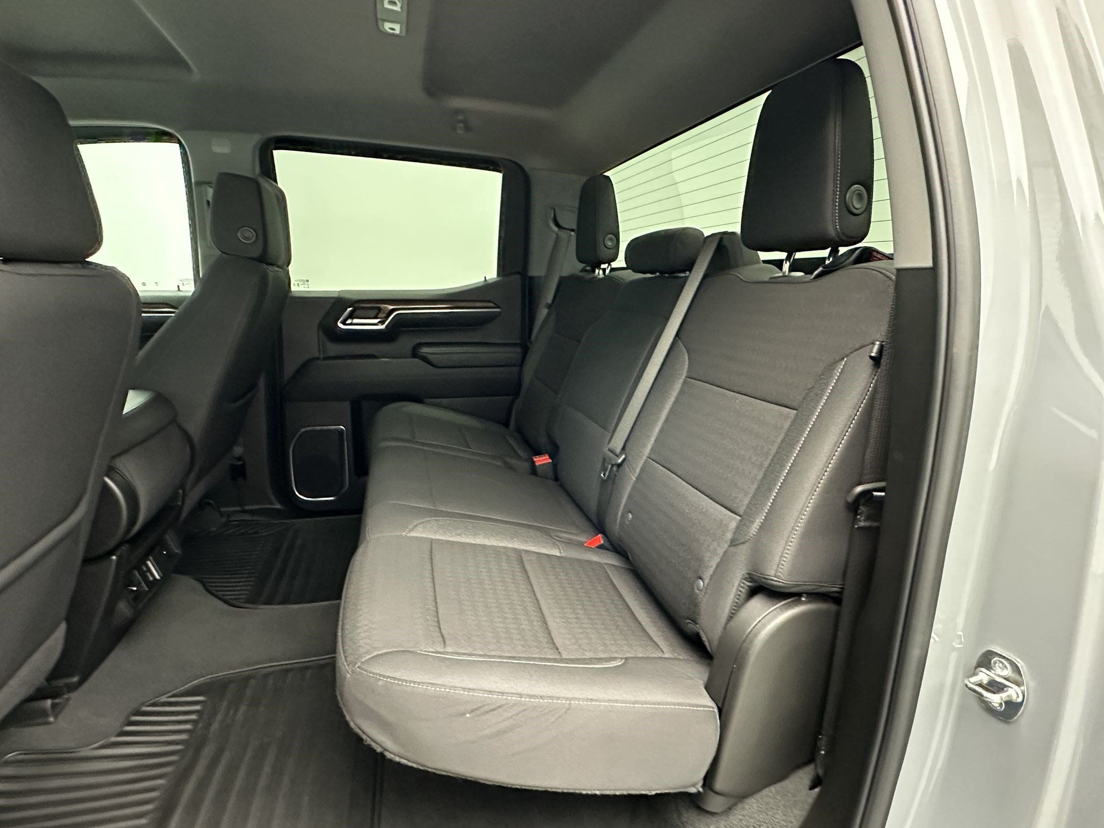 Certified 2024 Chevrolet Silverado 1500 LT AWD/4WD image 23