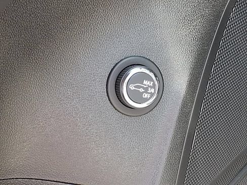 Certified 2023 Buick Envision Essence w/ Sport Touring Package AWD/4WD image 12