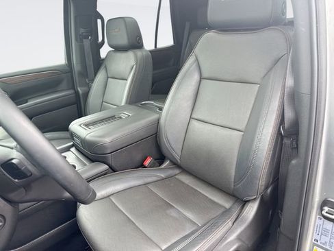 Used 2024 Chevrolet Tahoe High Country AWD/4WD image 11