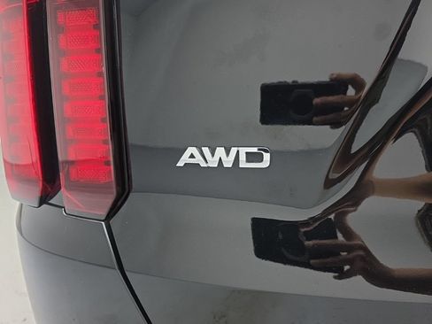 Used 2021 Kia Sorento LX AWD/4WD image 46