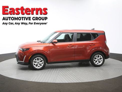 Used 2023 Kia Soul LX w/ Option Group 015 FWD image 59