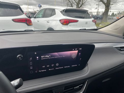 Used 2025 Buick Encore GX Preferred image 18
