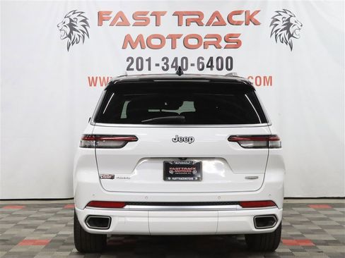 Used 2023 Jeep Grand Cherokee L Summit AWD/4WD image 5