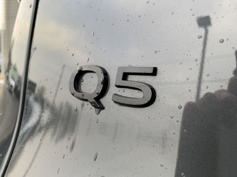 Certified 2025 Audi Q5 Premium Plus w/ Premium Plus image 17