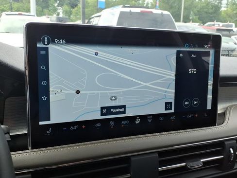 Certified 2023 Lincoln Corsair AWD w/ Rear Removable Package Tray image 10