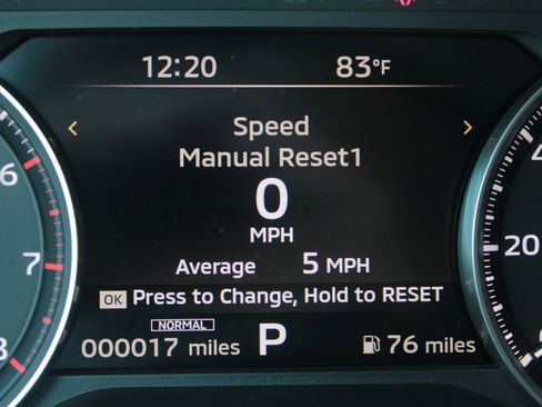 New 2025 Mitsubishi Outlander SE image 24