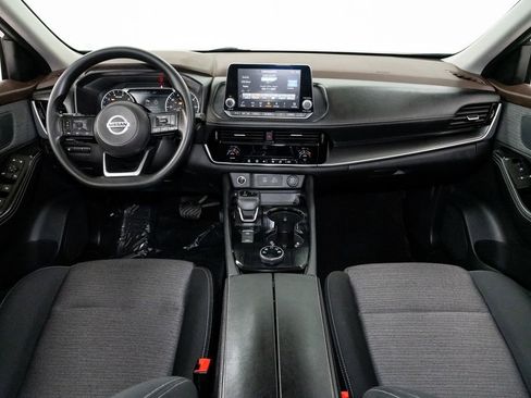 Used 2021 Nissan Rogue SV image 23