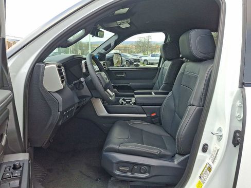 New 2026 Toyota Tundra Limited AWD/4WD image 14