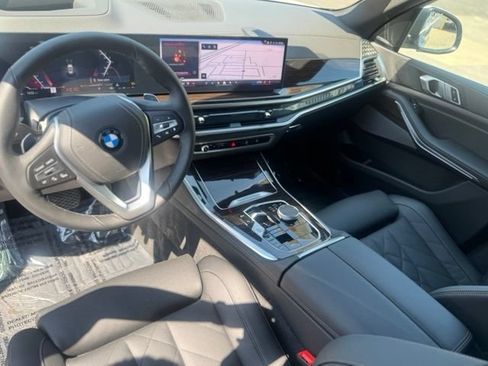 Used 2026 BMW X5 xDrive40i w/ Premium Package AWD/4WD image 16