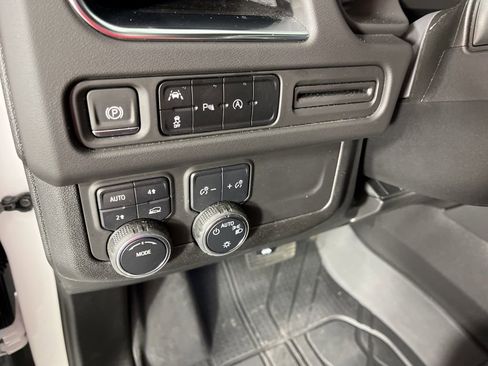 Certified 2024 Chevrolet Tahoe LS image 27