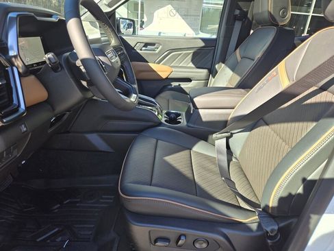 New 2026 GMC Canyon AT4 w/ Technology Plus Package image 18