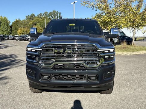 New 2026 RAM 2500 Laramie AWD/4WD image 2