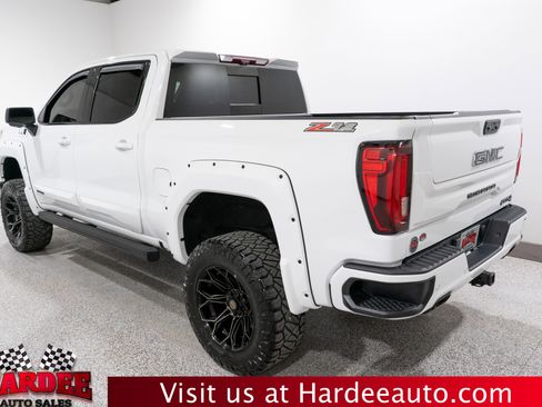 Used 2023 GMC Sierra 1500 AT4 w/ AT4 Premium Package image 3