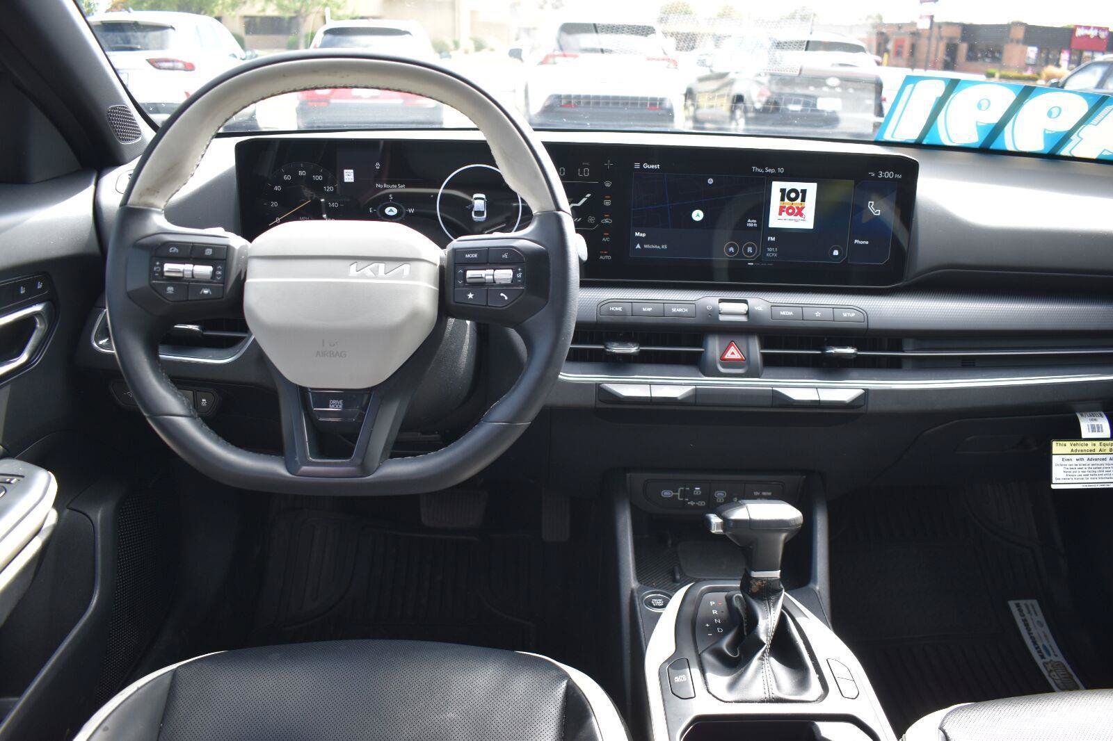 Used 2025 Kia K4 GT-Line w/ GT-Line Premium Package FWD image 17