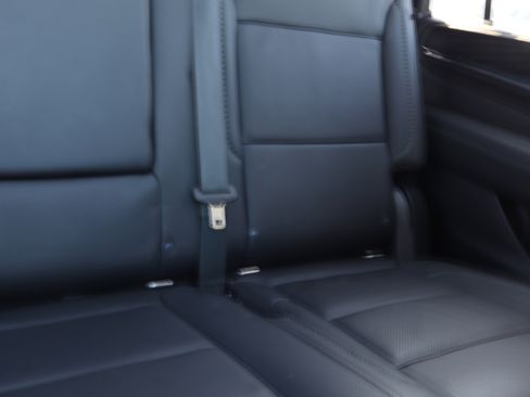 Certified 2022 GMC Yukon XL Denali w/ Denali Premium Package image 12