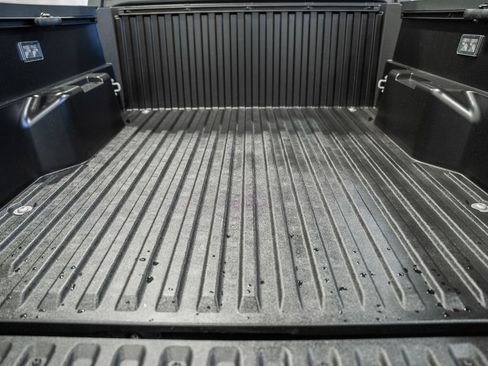 New 2026 Toyota Tacoma SR5 AWD/4WD image 8