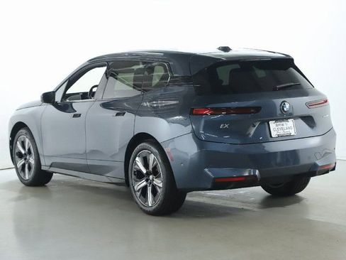 Used 2026 BMW iX xDrive45 w/ Premium Package image 39