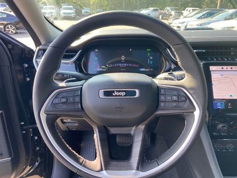 New 2023 Jeep Grand Cherokee 4WD 4xe image 13