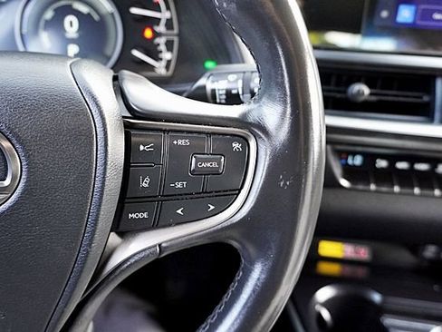 Used 2023 Lexus UX 250h FWD w/ Accessory Package (Z1) image 33