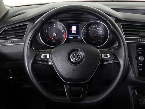 Used 2019 Volkswagen Tiguan SE AWD/4WD image 37