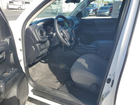 Used 2022 Toyota Tacoma SR image 10