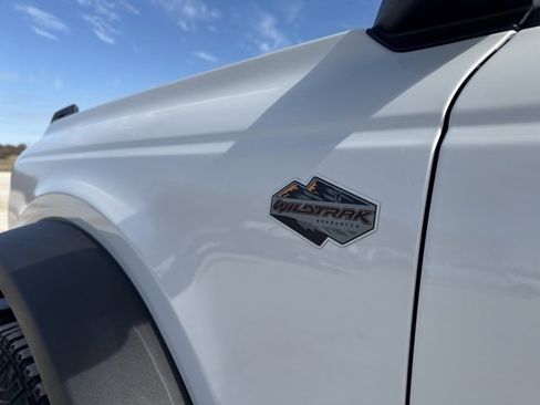 Used 2023 Ford Bronco Wildtrak image 10