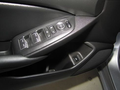 Used 2022 Honda Accord Sport image 11
