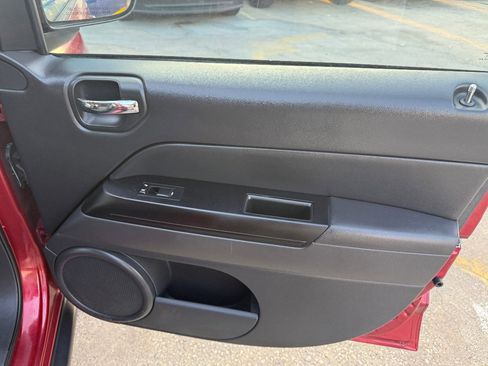 Used 2017 Jeep Compass Sport w/ Power Value Group image 13