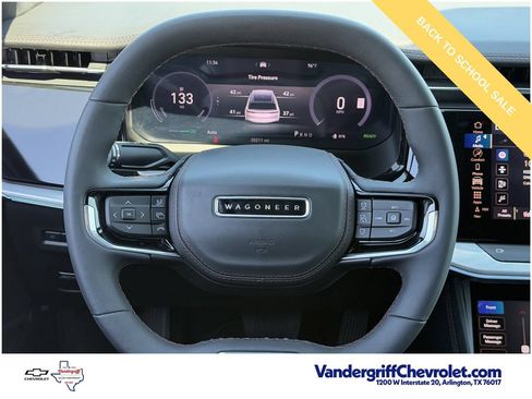 Used 2024 Jeep Wagoneer Launch Edition AWD/4WD image 11