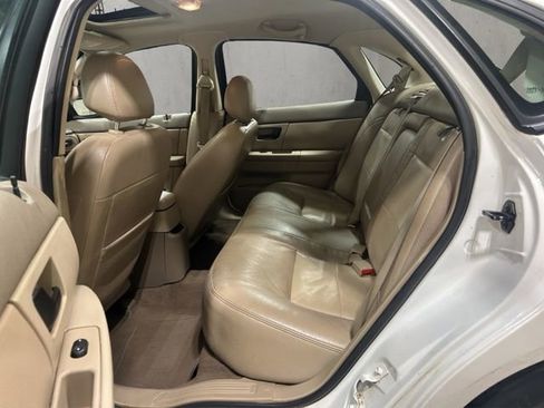 Used 2005 Ford Taurus SEL image 23