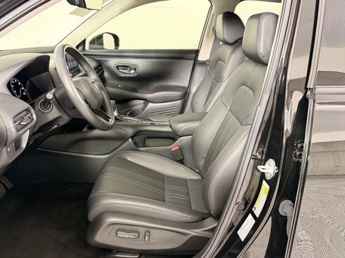 Certified 2024 Honda HR-V EX-L image 5