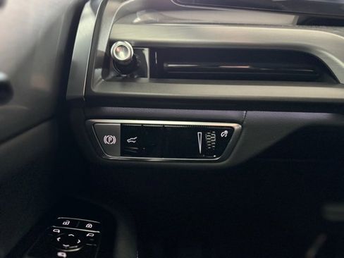 New 2026 Cadillac Vistiq Luxury image 27