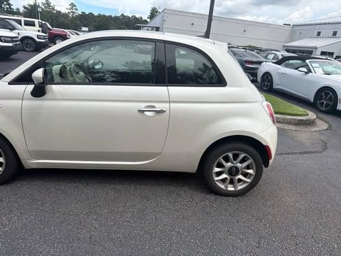 Used 2017 FIAT 500 Pop FWD image 11