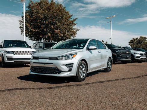 Used 2023 Kia Rio S w/ Technology Package FWD image 3