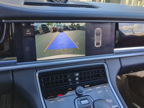 Used 2018 Porsche Panamera 4S w/ Premium Package Plus image 25