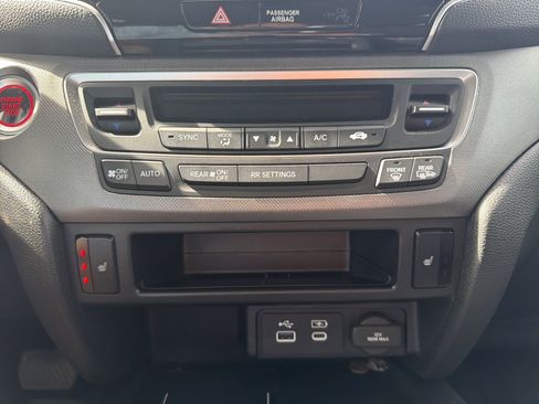 Certified 2024 Honda Ridgeline RTL image 31