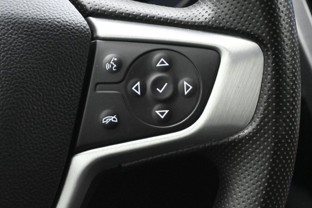 Used 2023 GMC Acadia SLE FWD image 8