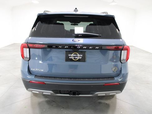 New 2026 Ford Explorer Active RWD image 7