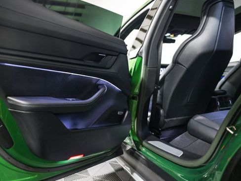 Used 2023 Porsche Taycan 4S image 31