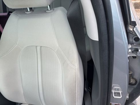 Used 2023 Hyundai Sonata SEL w/ Convenience Package FWD image 6