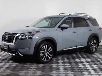 Used 2023 Nissan Pathfinder Platinum