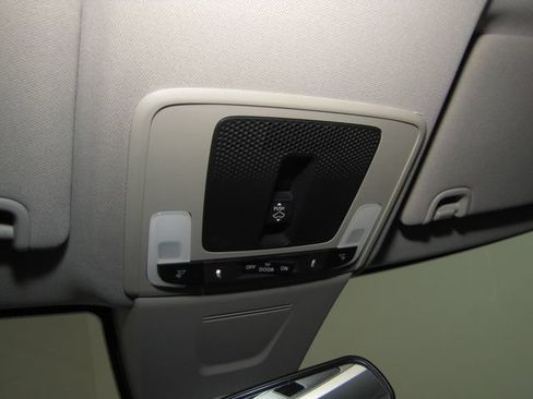 Certified 2022 Honda Civic EX-L image 8