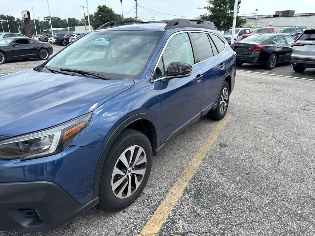 Used 2020 Subaru Outback Premium AWD/4WD image 1